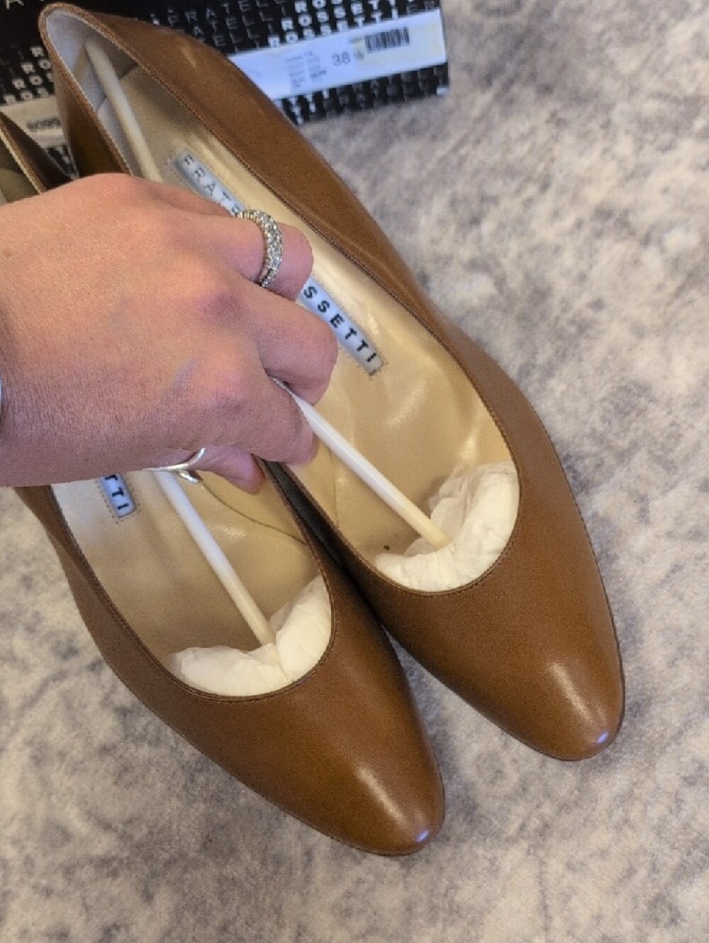 Fratelli Rossetti Chestnut Brown Leather Pointed Toe Pumps - Picture 9 of 10